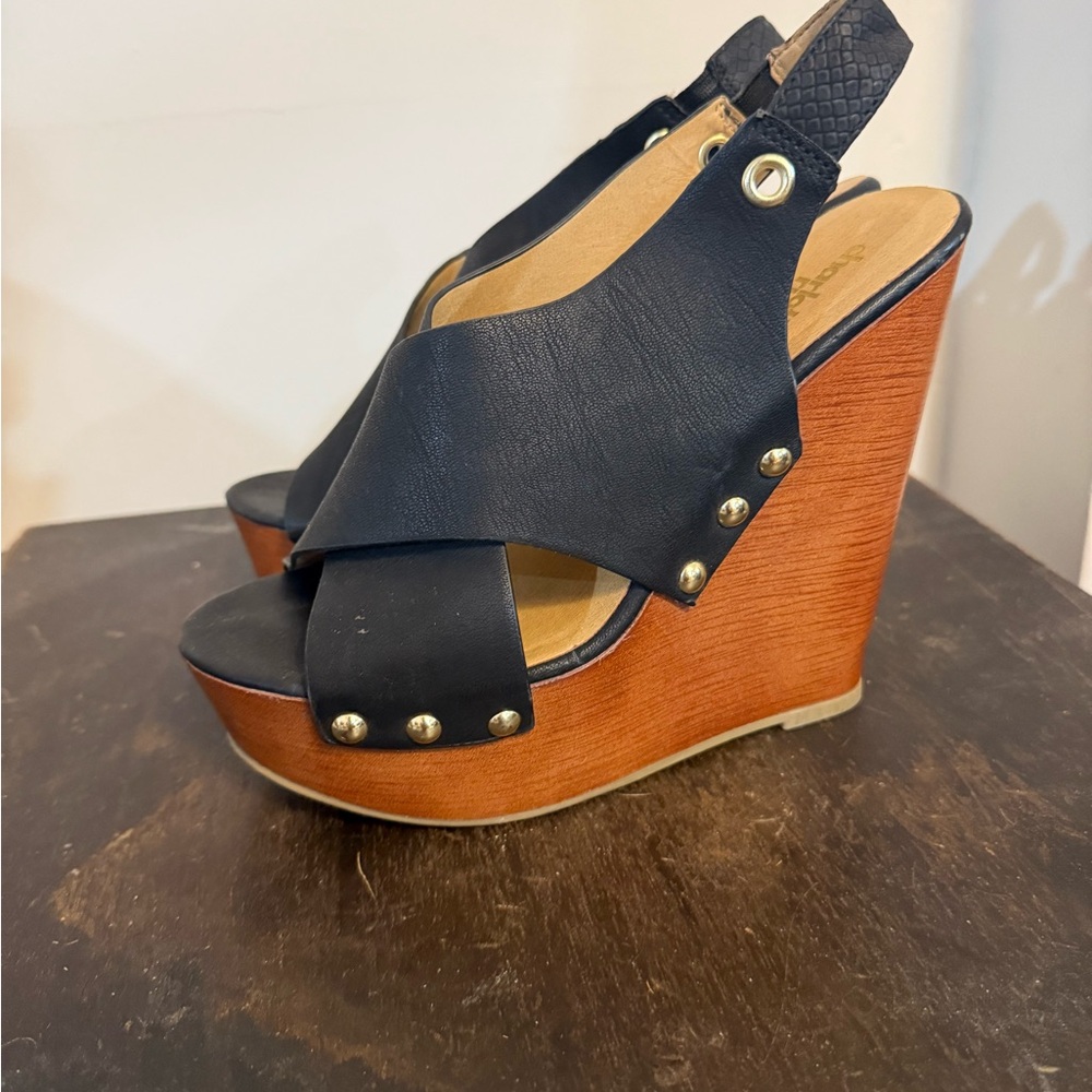 Stylish Black Leather Wedge Sandals
